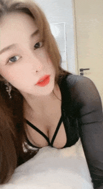 简i（凯莉） 明星颜值致美直播秀[1V-1.68G]