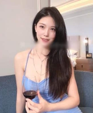 【抖娘利世】剧情私拍《艺人与投资人》高清1080P版[397M]